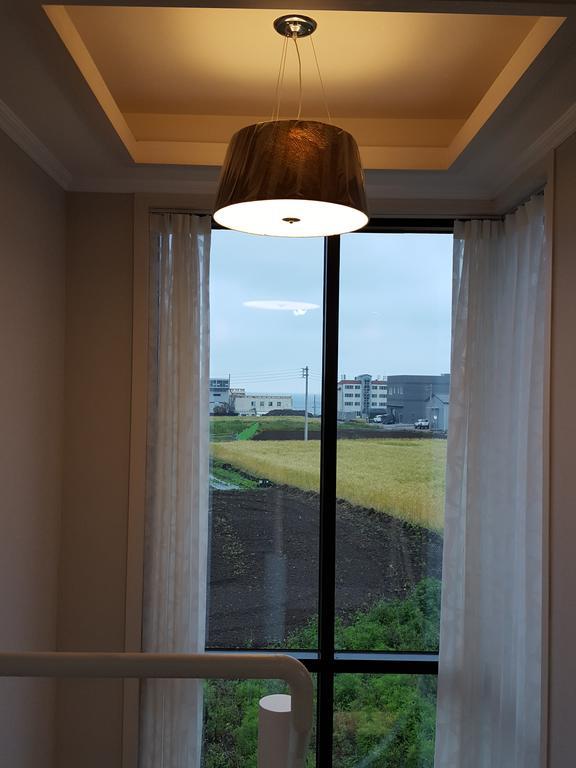 Oh Happy Day Jeju Villa Buitenkant foto