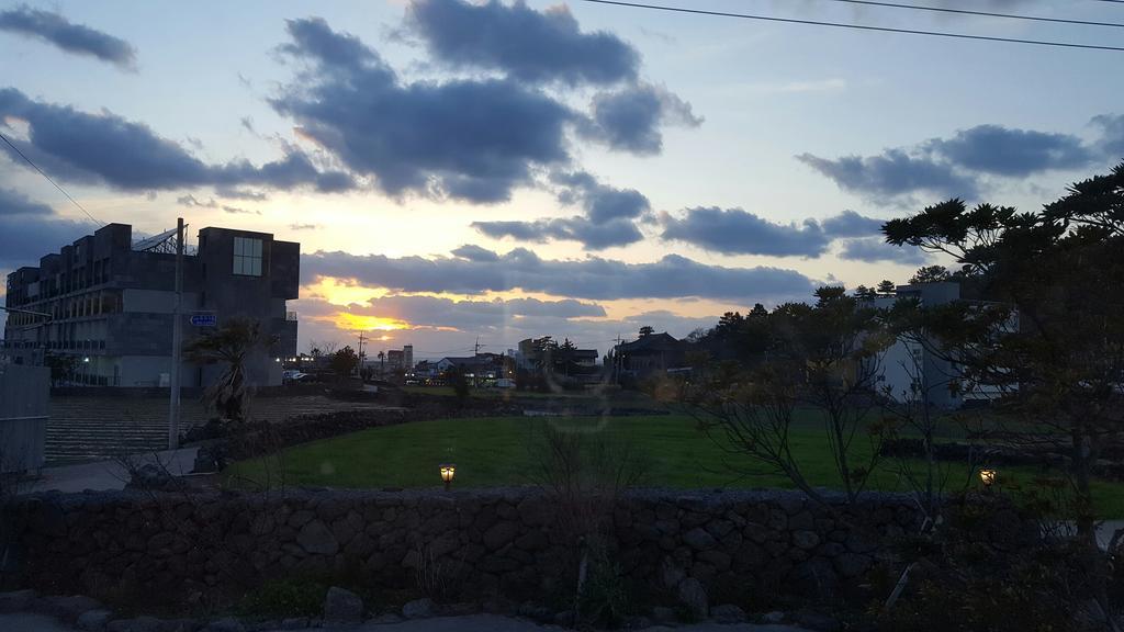Oh Happy Day Jeju Villa Buitenkant foto